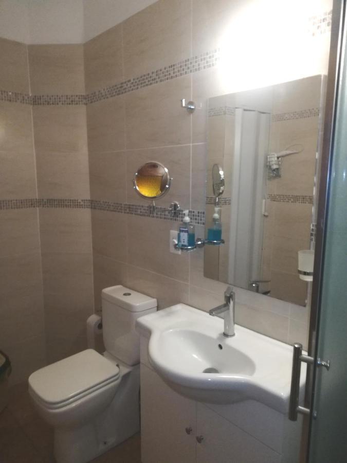 Private Room In Beautiful Home Montevideo Ngoại thất bức ảnh