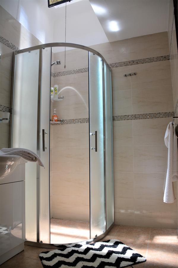 Private Room In Beautiful Home Montevideo Ngoại thất bức ảnh